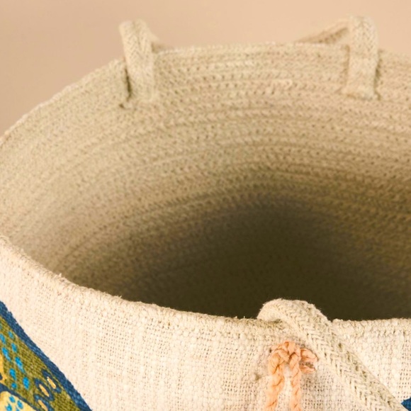 Anthropologie Open Utility Woven Butterfly Handled Basket Tote Ivory Blue New - Picture 2 of 5